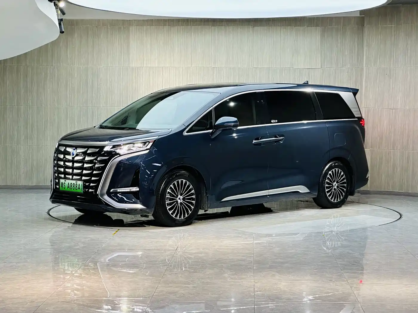 Denza D9 2022 DM-i 970 AWD Flagship