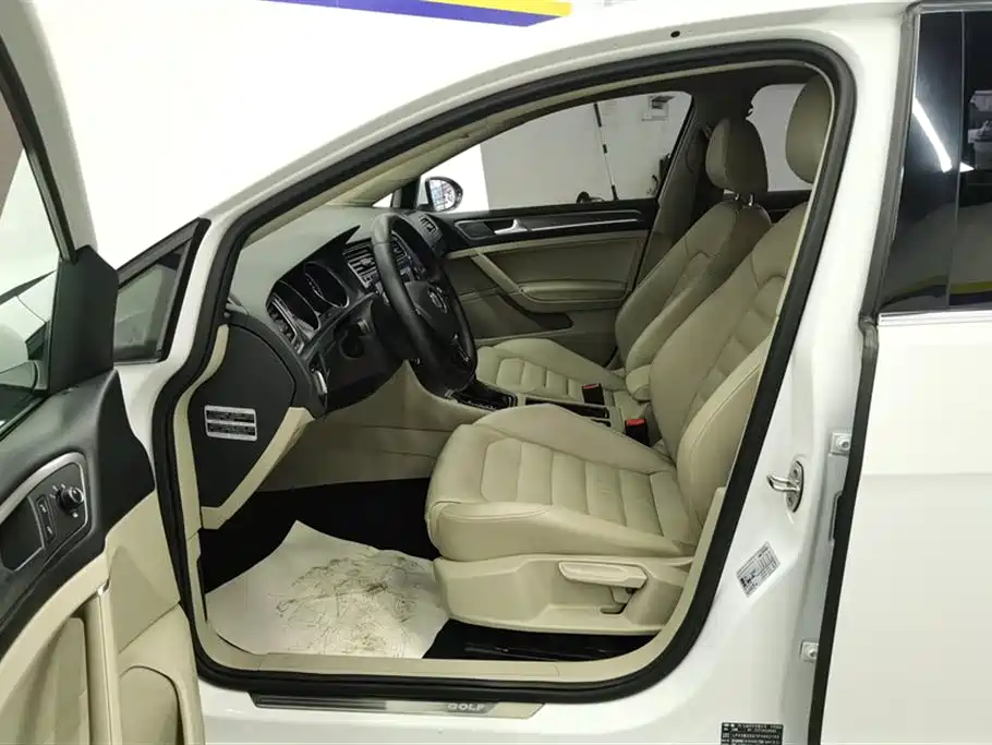 Volkswagen Golf 2015 1.4TSI Automatic Luxury фото 9