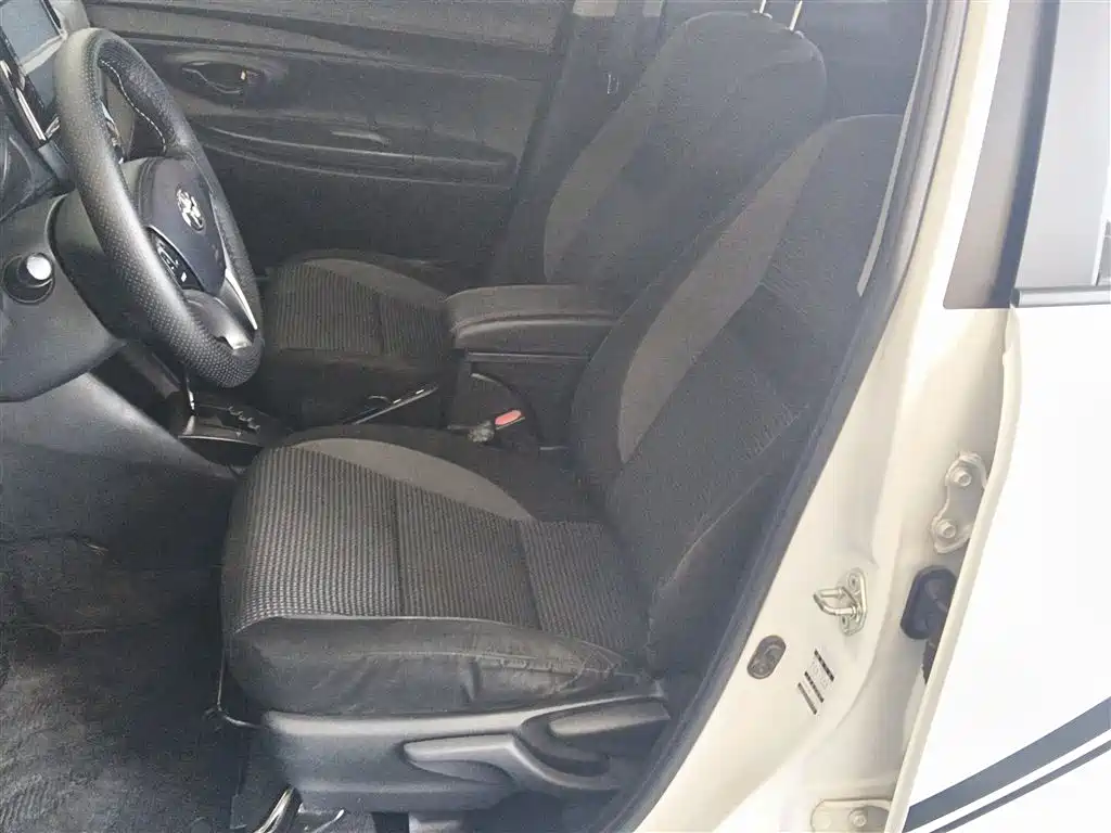 Toyota Vios FS 2021 1.5L CVT Fengchi Edition фото 15