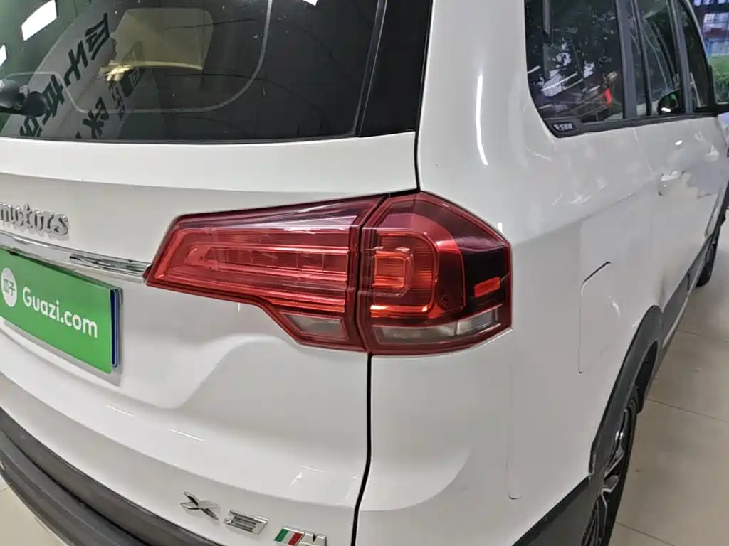 SWM Motor SWM X3 2017 2017 1.5T Manual Fashion