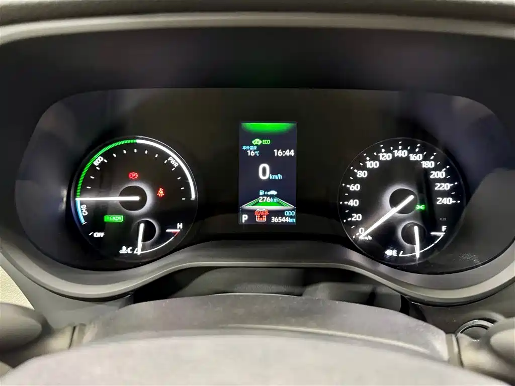 Toyota Granvia 2024 2.5L Hybrid Comfort фото 15