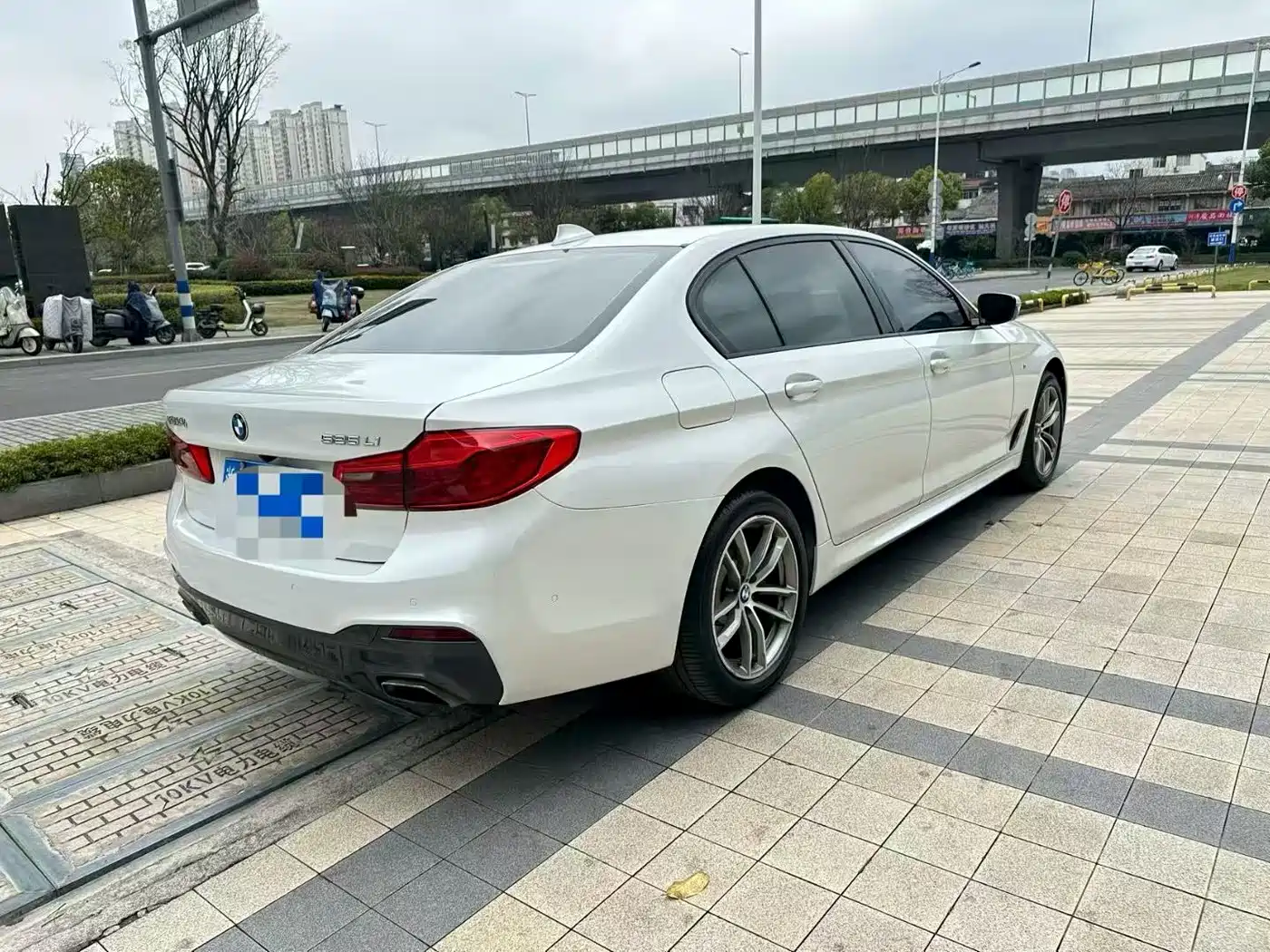 BMW 5 Series 2019 525Li M Sport Package фото 5