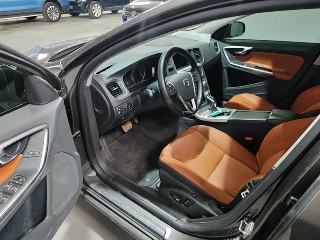 Volvo S60 2018 2018 S60L T3 Momentum