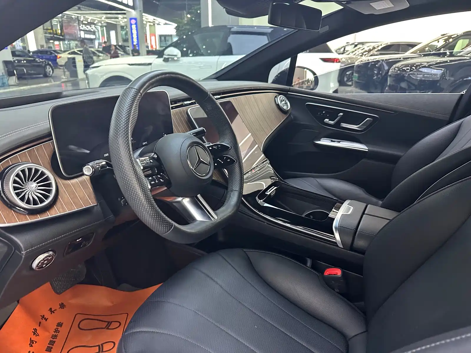 Фото 5 - Mercedes-Benz EQE