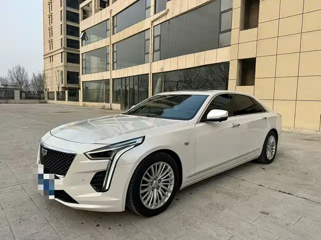 CADILLAC CT6