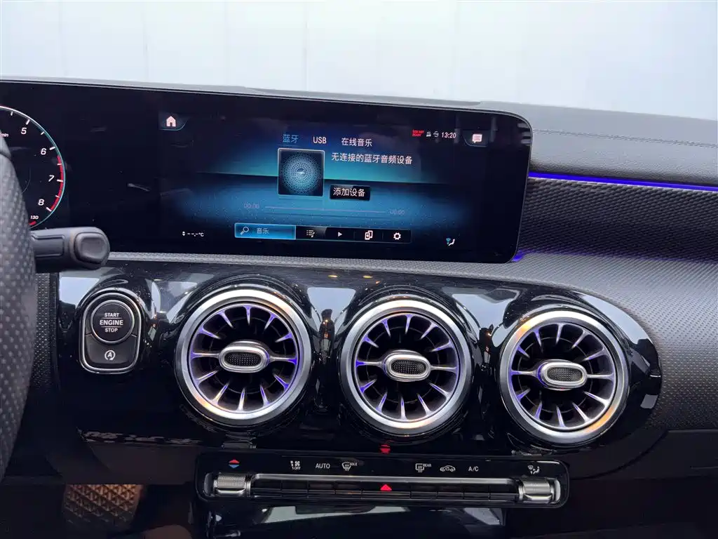 Mercedes-Benz A-Class 2020 Facelift A 200 L Sport Sedan Fashion фото 25