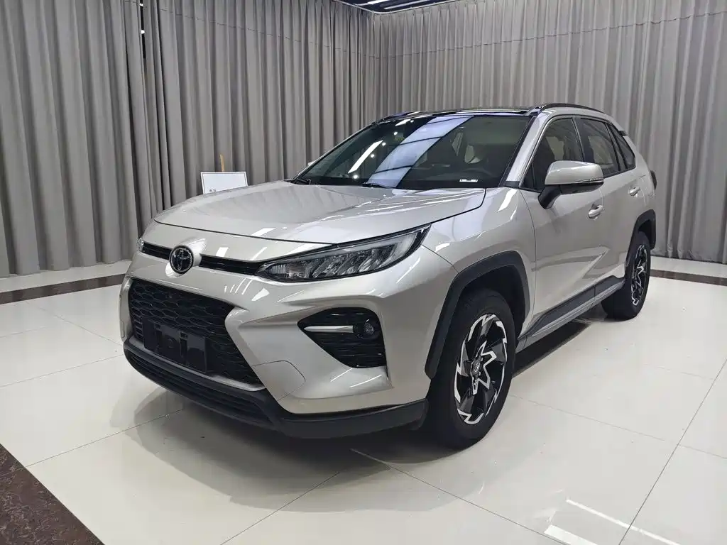 Фото 2 - Toyota Wildlander