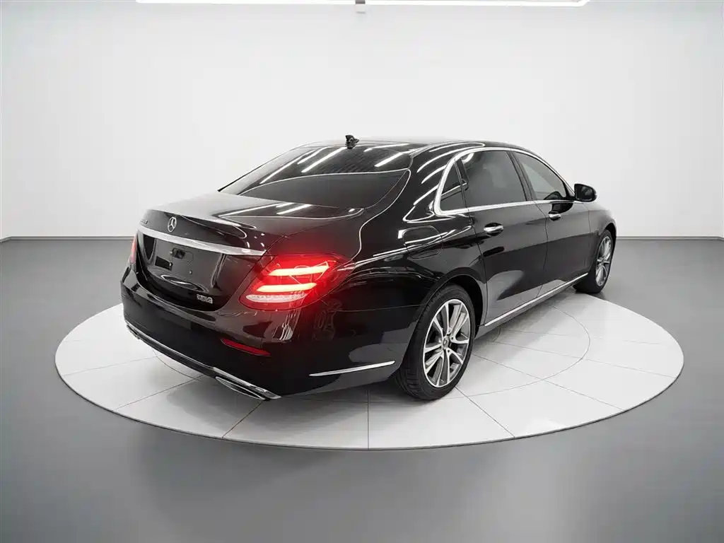 Mercedes-Benz E-Class 2016 E 300 L Fashion Type фото 7