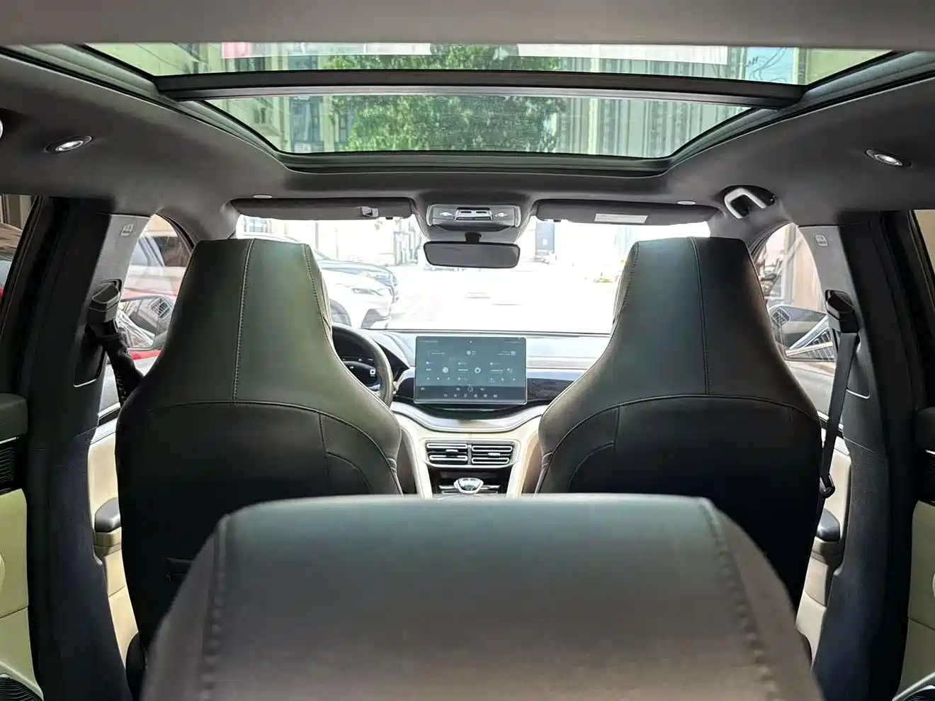 BYD Song PLUS PHEV 2021 DM-i 110KM Flagship фото 11