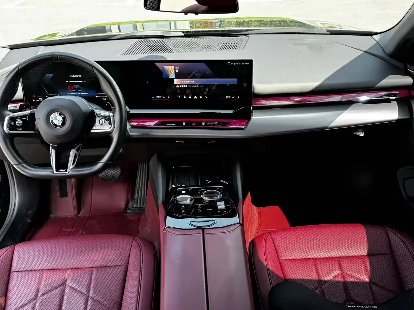 BMW 5 Series 2024 530Li Leading M Sport Package фото 8