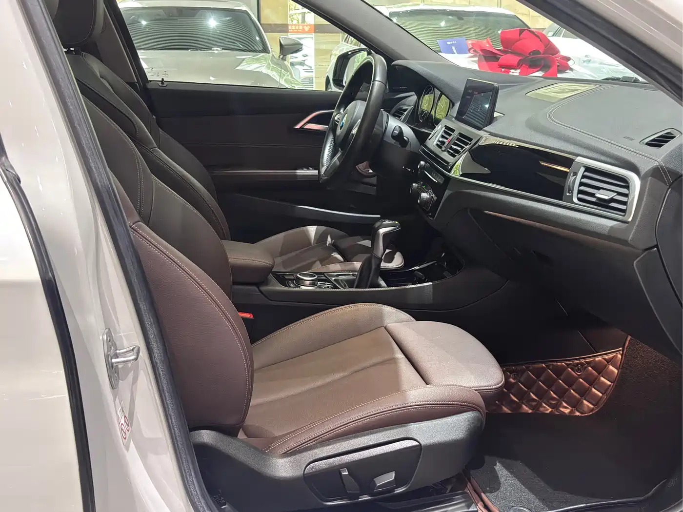 BMW 1 Series 2019 118i M Sport Package фото 14