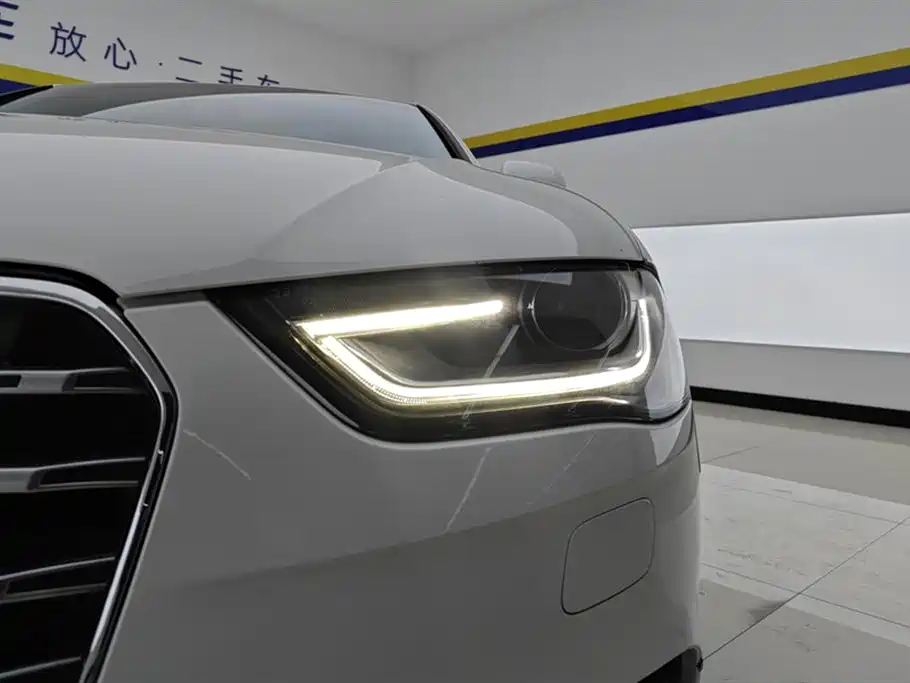Audi A4L 2016 30 TFSI Collector's Edition Automatic Comfort фото 5