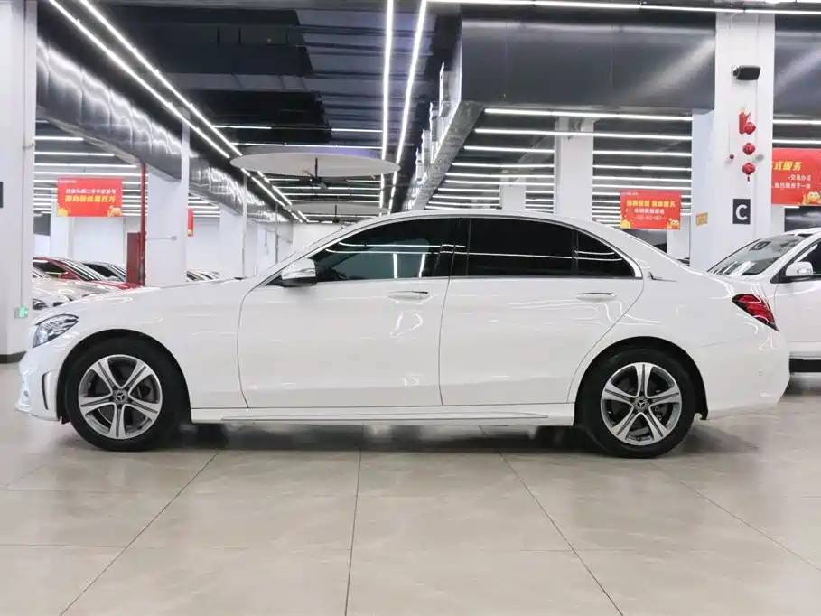 Mercedes-Benz C-Class 2020 Facelift C 260 L Sport фото 3