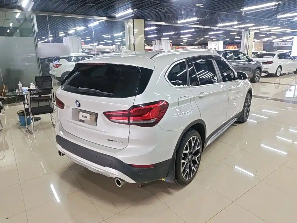 Фото 7 - BMW X1