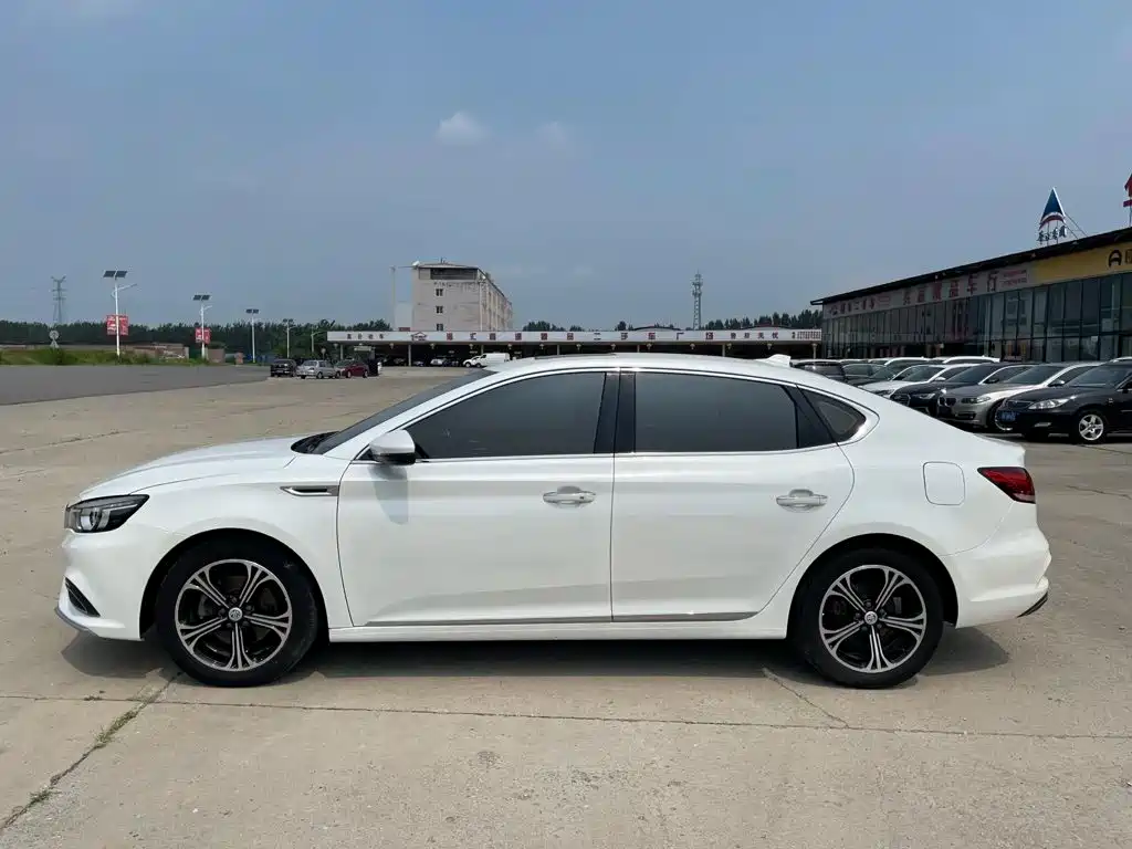 MG 6 New Energy 2018 2018 45T E-DRIVE Intelligent Hybrid PILOT Internet Premium Edition
