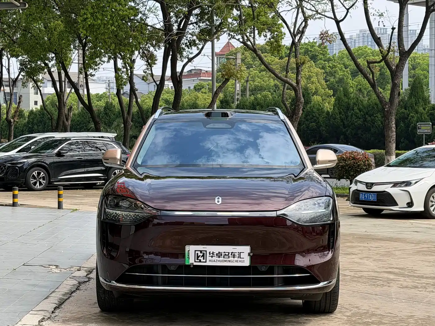 AITO Wenjie AITO M9 2025 Extended Range Ultra 52kWh 6-Seater фото 2