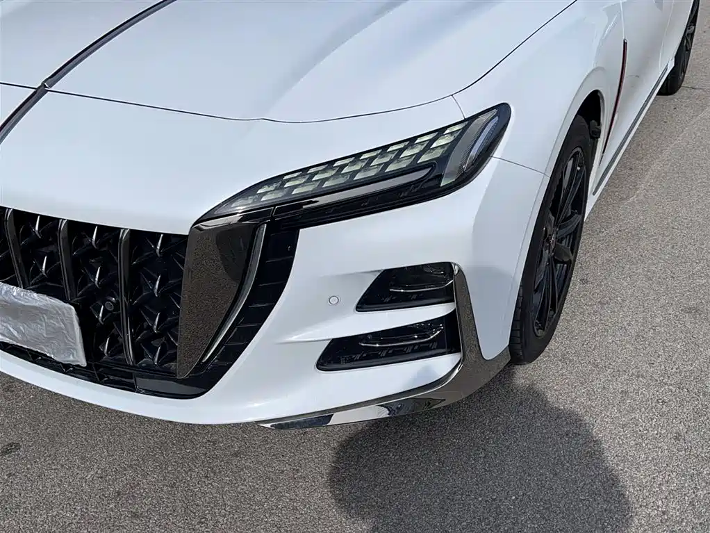 Hongqi H6 2023 2.0T Premium Edition фото 4