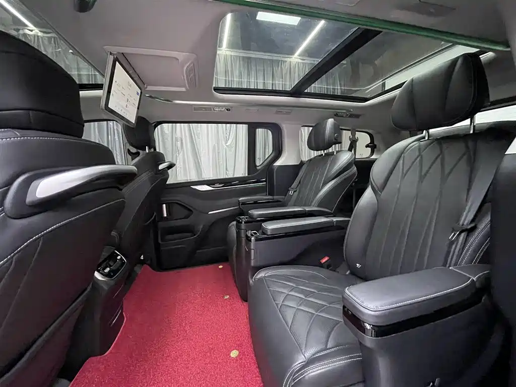 SAIC Maxus Maxus G20 2023 PLUS 2.0T Gasoline Automatic Flagship Edition фото 18