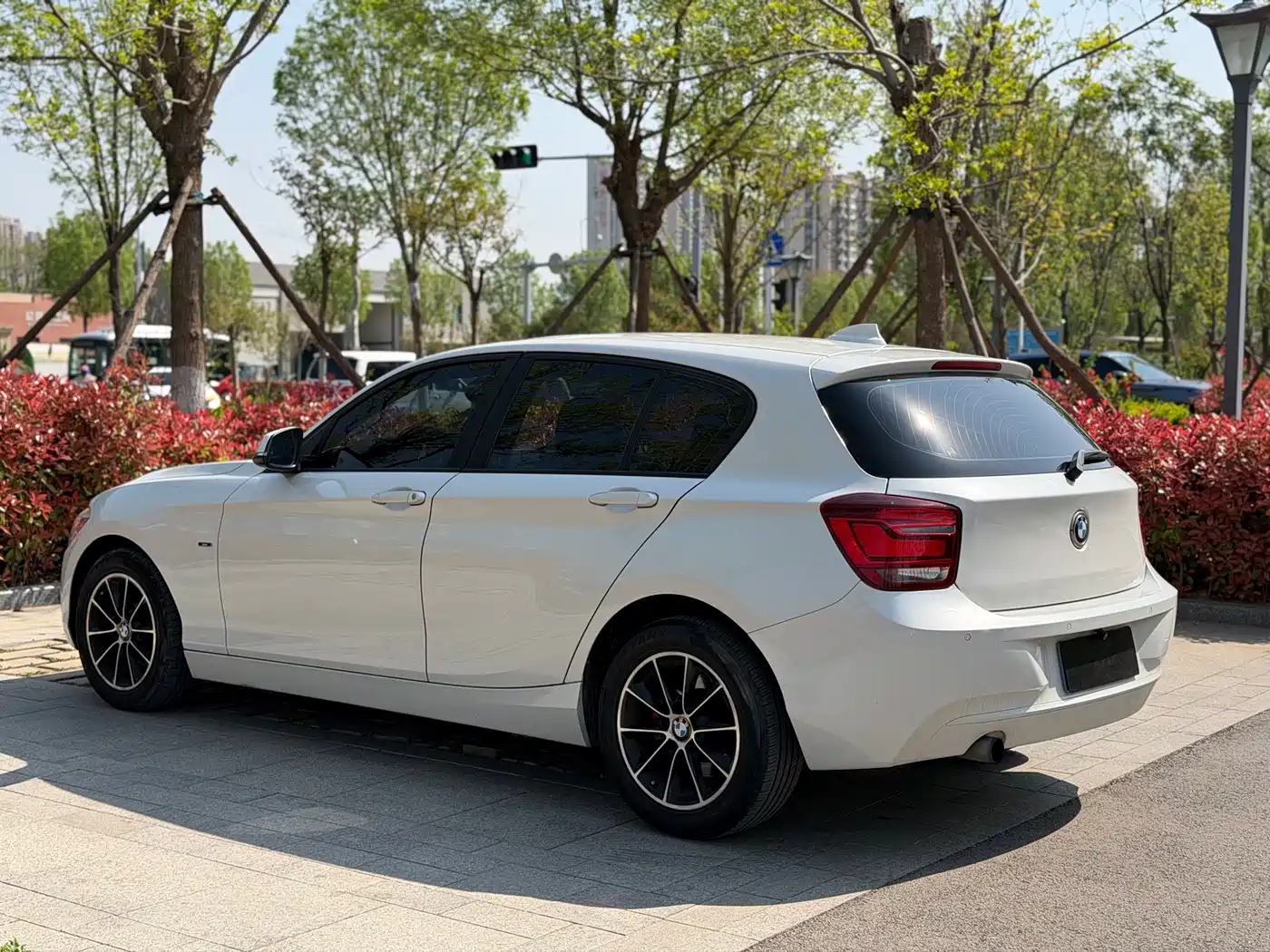 BMW 1 Series (Import) 2013 Facelift 116i Urban Model фото 22