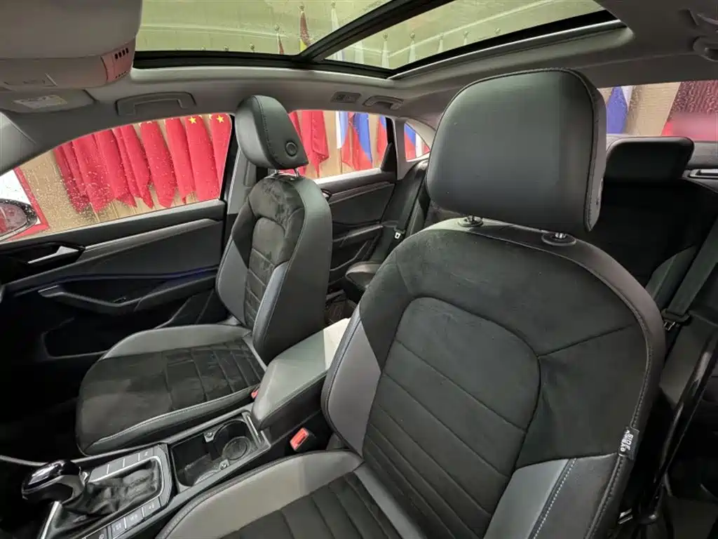 Volkswagen Sagitar 2021 280TSI DSG Luxury Smart Connect фото 4