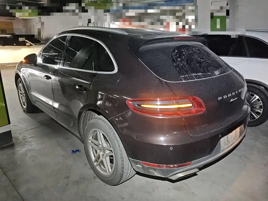 Porsche Macan 2016 Macan 2.0T фото 5