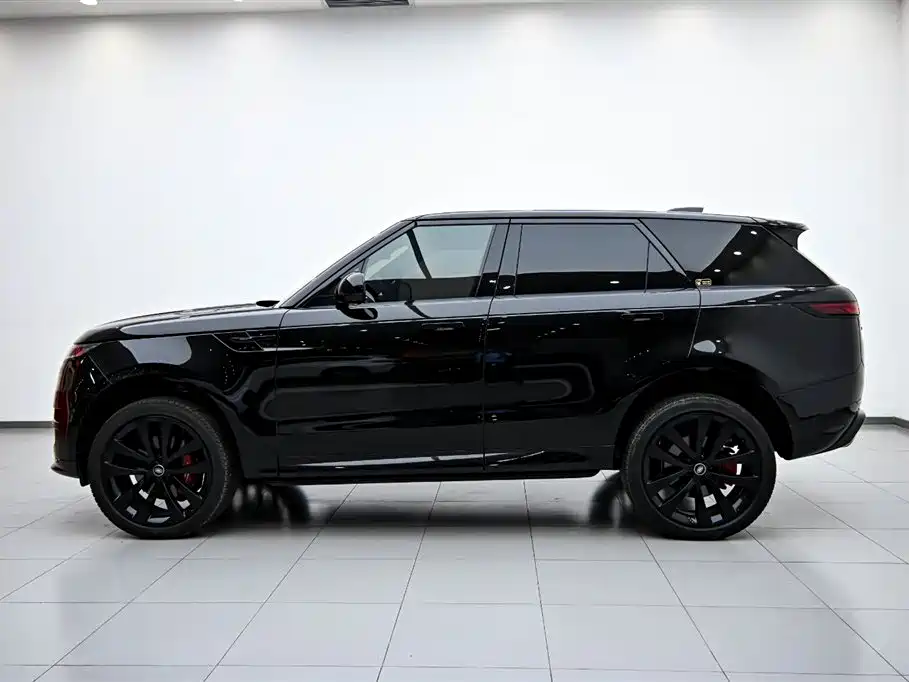 Land Rover Range Rover Sport 2025 400PS Hidden Edge Special Edition фото 5