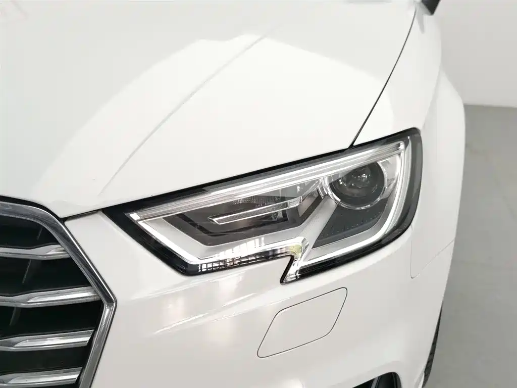 Audi A3 2019 Limousine 35 TFSI Progressive China V фото 7