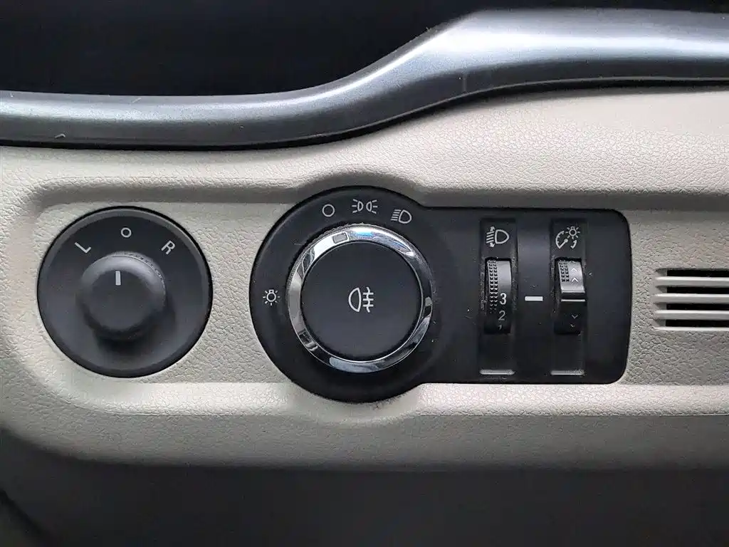 Buick Excelle 2015 15N Automatic Elite фото 21