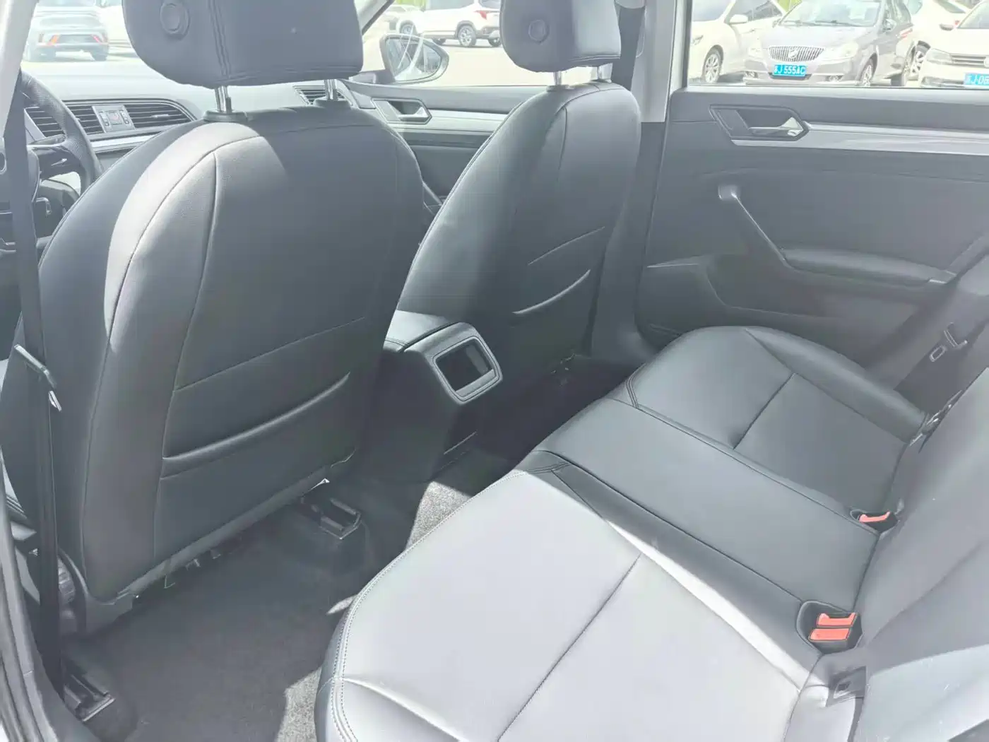 Volkswagen Lamando 2017 230TSI DSG Trend Edition фото 8