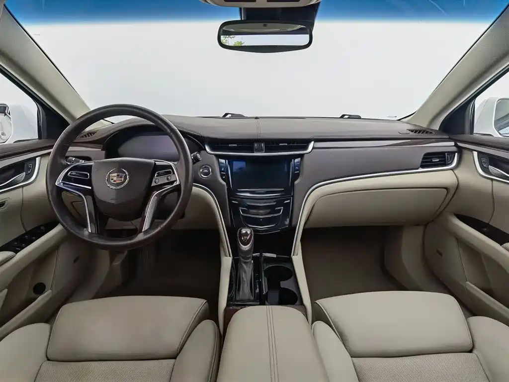 Cadillac XTS 2013 36S Platinum Edition фото 5