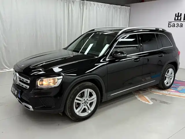 MERCEDES-BENZ GLB