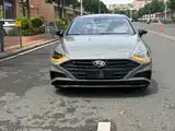 Photo 2 - Hyundai Sonata