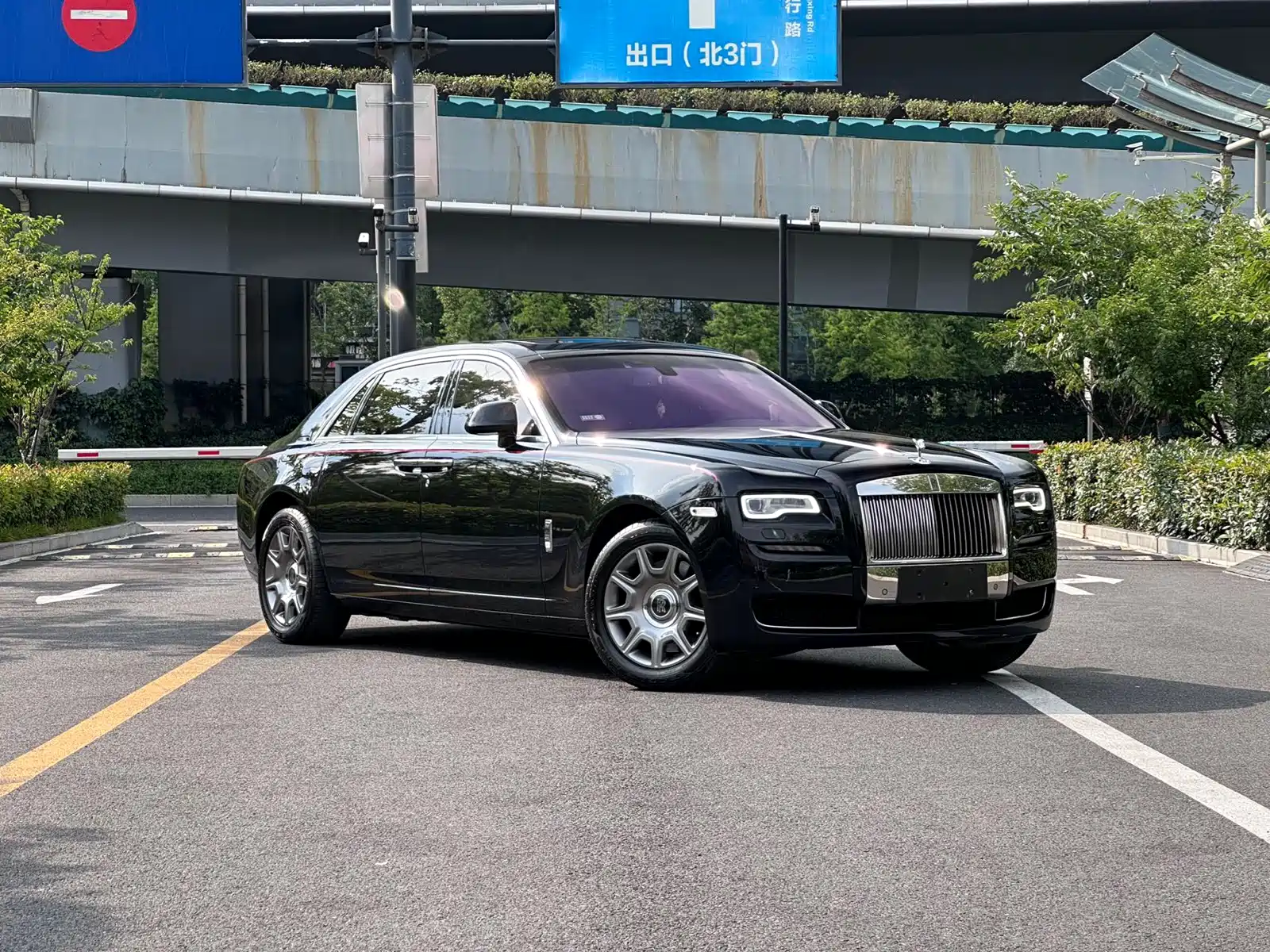 Фото 2 - Rolls-Royce Ghost