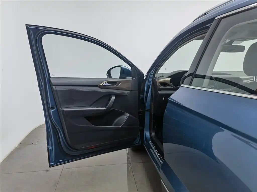 Volkswagen Tharu 2019 Model 330TSI 4WD Flagship Edition China VI фото 8