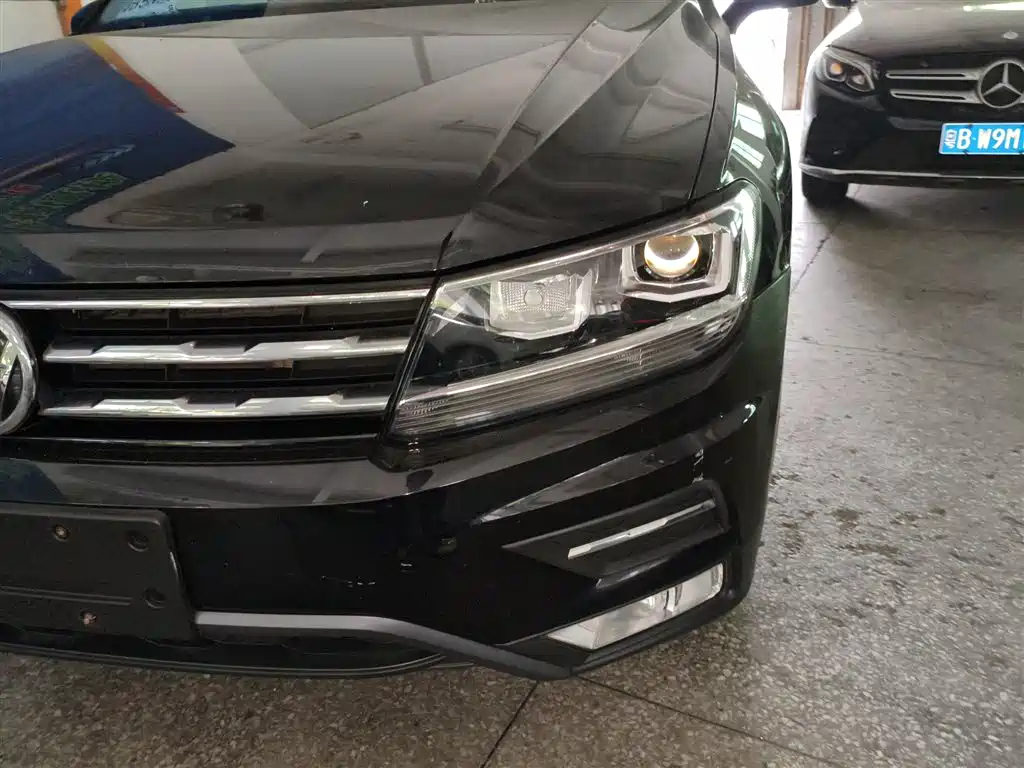Volkswagen Tiguan L 2018 Facelift 330TSI Automatic 2WD Comfort Edition фото 18