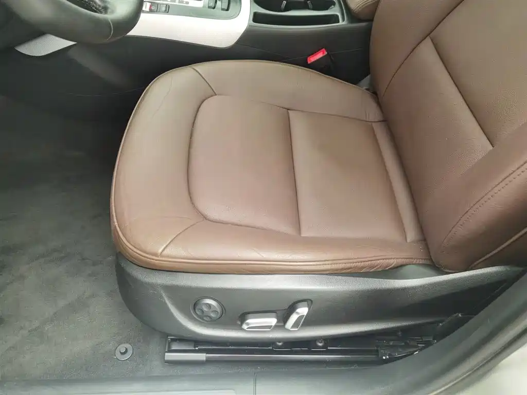 Audi A4L 2015 35 TFSI Auto Standard фото 20