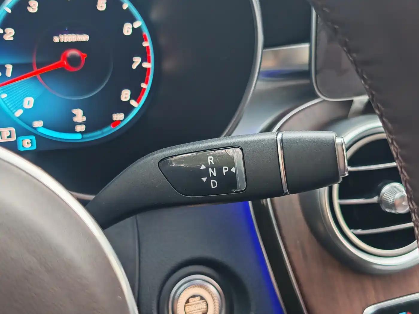 Mercedes-Benz GLC 2020 GLC 300 L 4MATIC Luxury фото 17