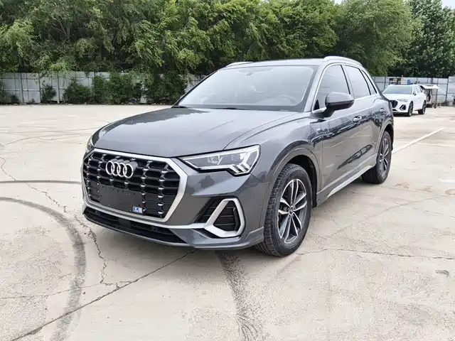 Audi Q3 35 TFSI, Актив, Спорт