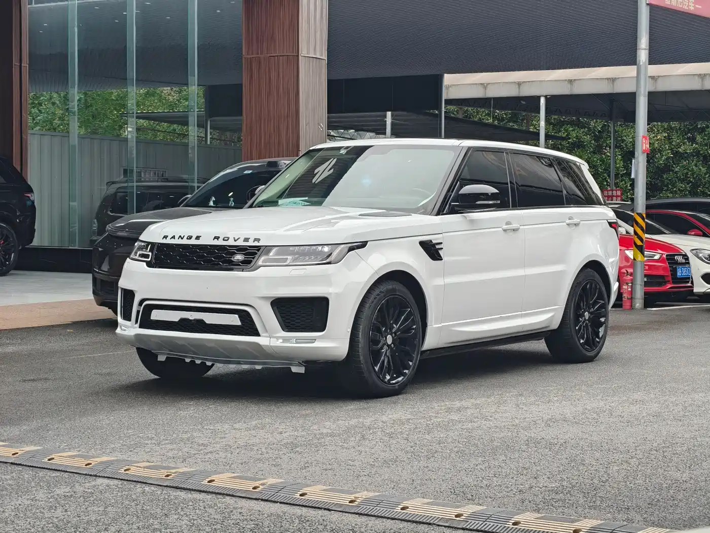 Land Rover Range Rover Sport 2014 3.0 SC V6 HSE DYNAMIC