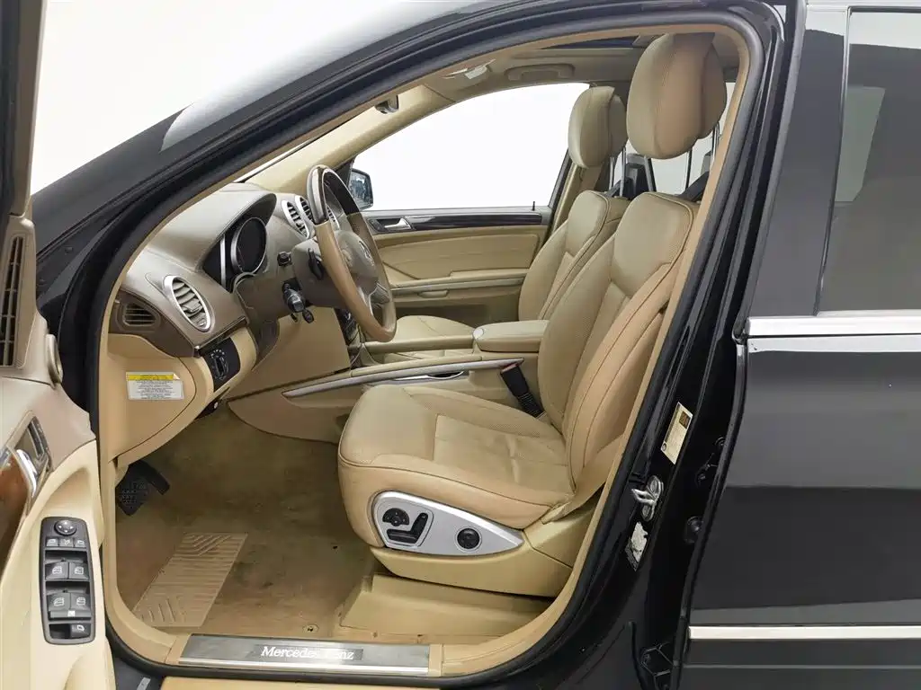 Mercedes-Benz GL-Class фото 10