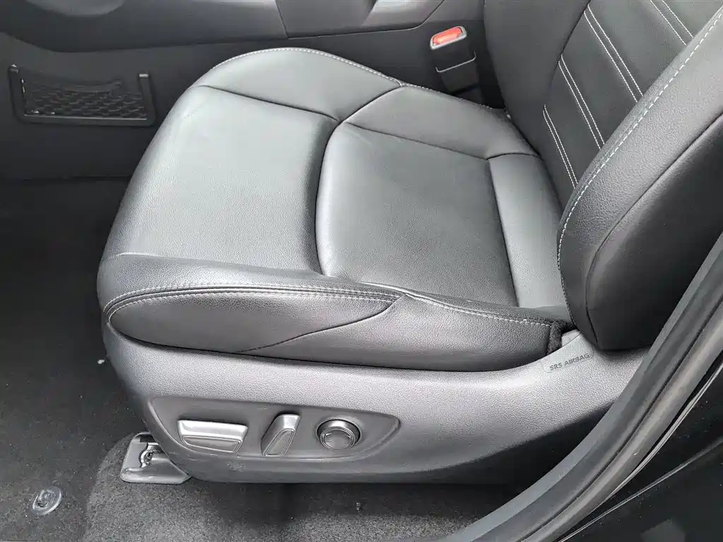 Toyota Wildlander 2022 2.0L CVT FWD Luxury PLUS Edition фото 20