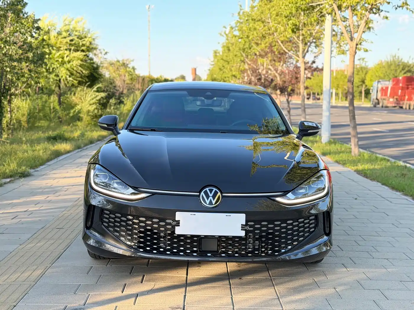 Фото 2 - Volkswagen Lamando