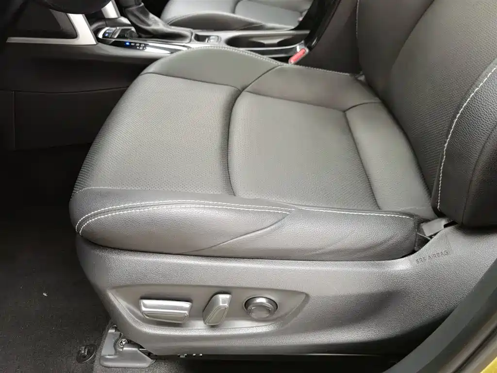 Toyota Frontlander 2022 2.0L CVT Luxury PLUS Edition фото 20