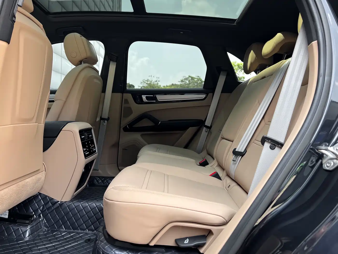 Porsche Cayenne New Energy 2023 Cayenne E-Hybrid 2.0T фото 27