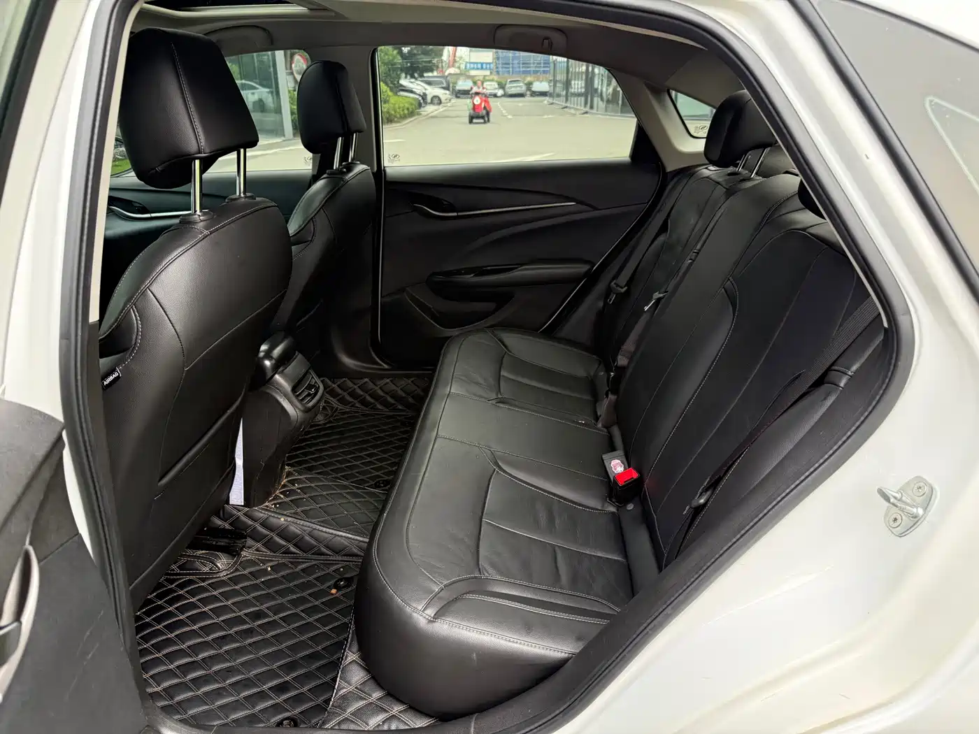 Buick Excelle 2019 18T Auto Connected Elite China VI фото 9