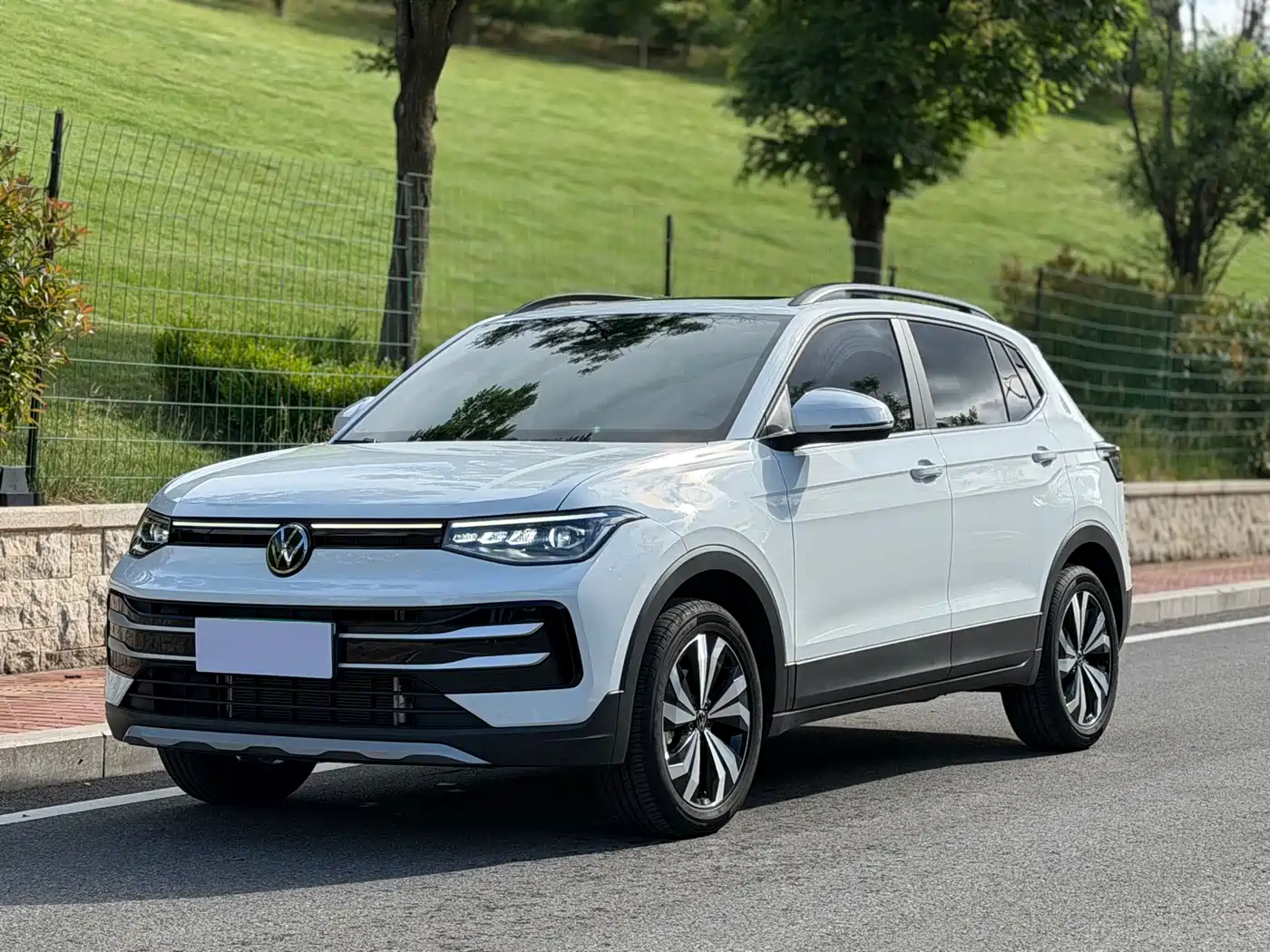 Volkswagen Tharu 2025 New Edge 1.5L Aspiration Edition