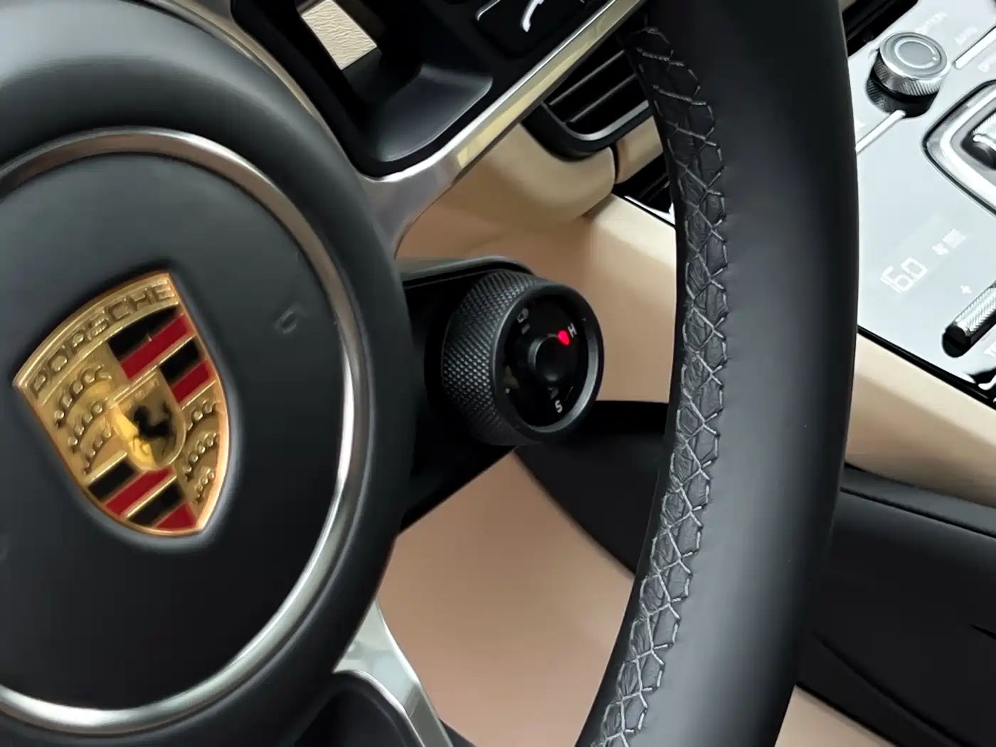 Porsche Cayenne New Energy 2023 Cayenne E-Hybrid 2.0T фото 15