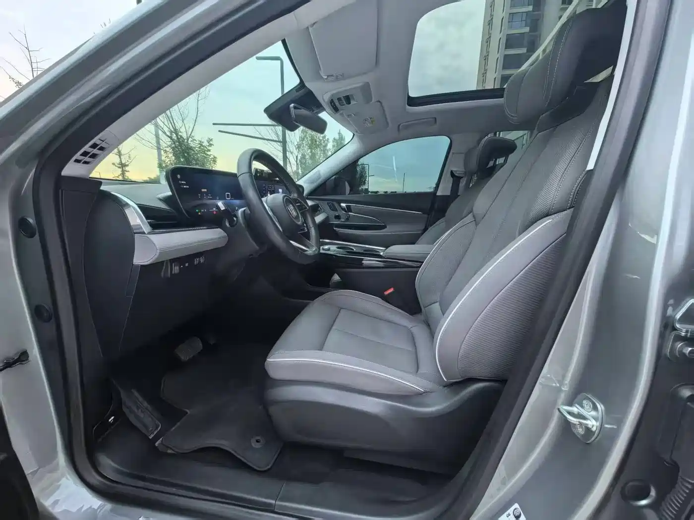 Buick E5 2024 2023 Premium Standard Range Edition