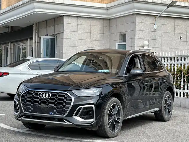 Audi Q5L 2022 Facelift 40T Luxury Elegance