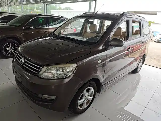  Dongfeng Fengguang Fengguang 2013 1.5L Manual Refined DK15